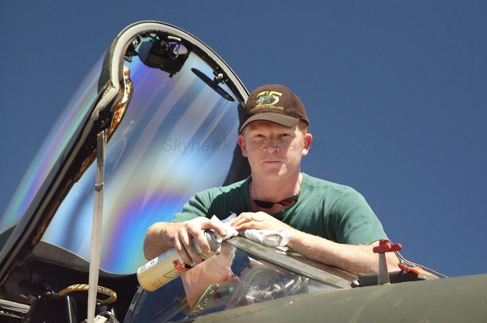 a4k-rnzaf-a4k-12nov01-maintenance-unknown4.jpg