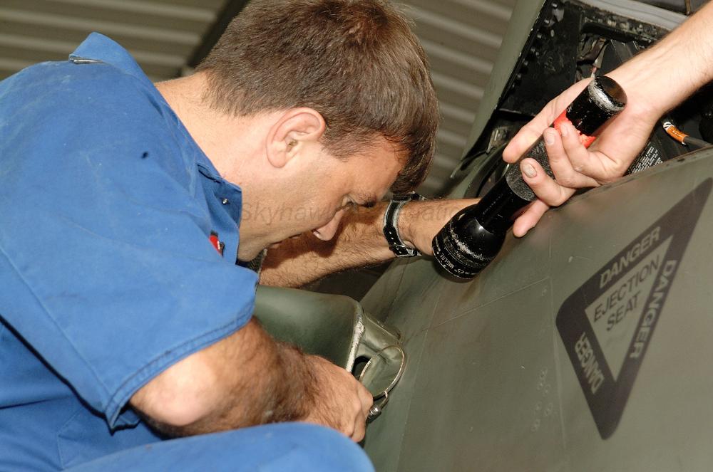 a4k-rnzaf-a4k-12nov01-maintenance-unknown8.jpg