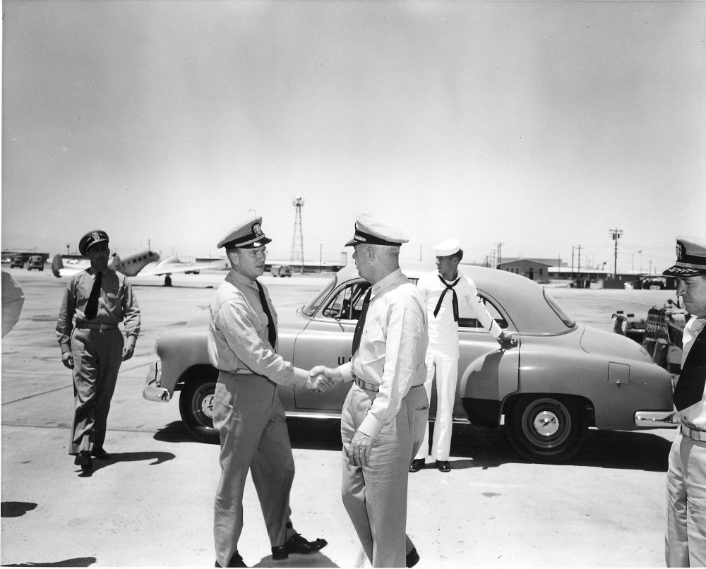 fagu-lcdr-lyle-greeting-vadm-martin-26may52_lyle.jpg