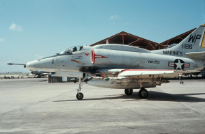 A-4E BuNo 151186 WP-01 taxi.