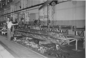 douglas-plant-a4d-front-spar-douglas-designed-special-drilling-equip-75_douglas_john-tyner.jpg