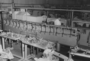 douglas-plant-a4d2-wing-spar-assembly-jig-75_douglas_john-tyner.jpg