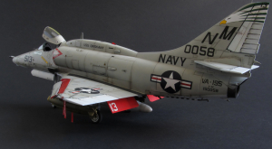 model-150058-va195-nm513-lengyel-b.jpg