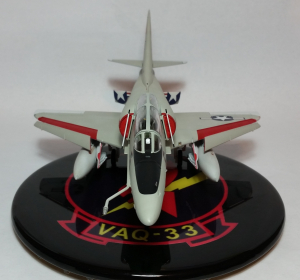 model-ea-4f-153481-tony-jones-1.jpg