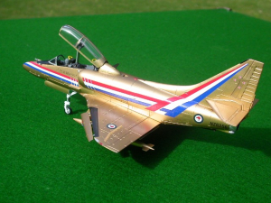 model-gold13_sam-hall_0.jpg