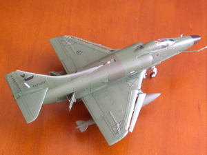 model-kahu6_sam-hall.jpg