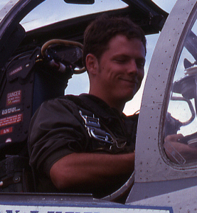 cockpit-shot-760720-mk-nfl-05b.jpg