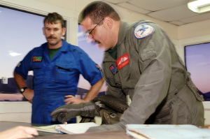 cdr-nick-osborne-08nov01-rnzaf-oh-01-0719-42-1108-2259_0.jpg