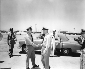 fagu-lcdr-lyle-greeting-vadm-martin-26may52_lyle.jpg