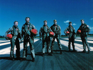 kiwi-red-pilots-1990-rnzaf-official.jpg