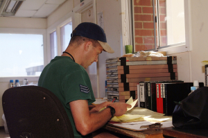 sgt-jay-mcintyre-15nov01-rnzaf-oh-01-0720-27-1115-1910.jpg