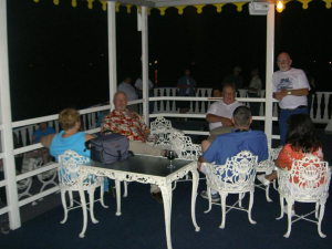 va15-05reunion-cruise.jpg
